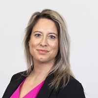 Mariel Hout - Kiwa_1298_200.jpg