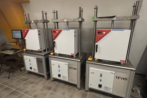 Testen vormverandering onder druk bij verschillende temperaturen