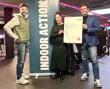 Kiwa ISA Sport uitreiking certificaat Indoor Action Arnhem 2.jpg